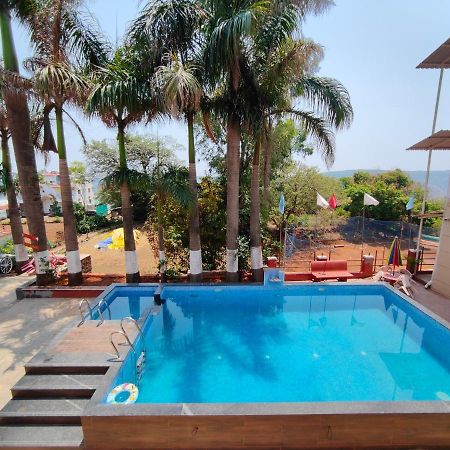 Saga Resort Mahabaleshwar Bagian luar foto